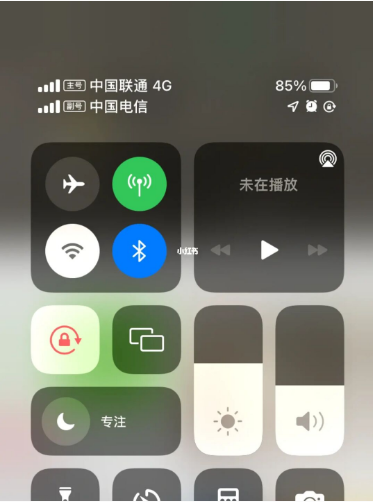 和平苹果手机维修分享iPhone双卡信号解决办法 